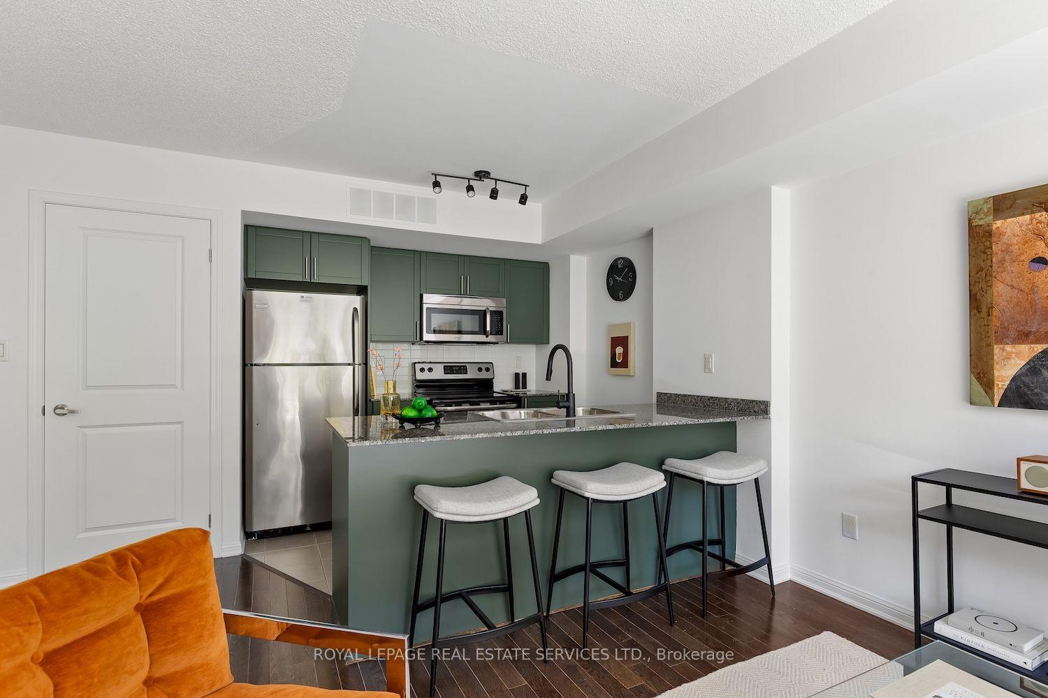Photo 8 of Unit 227, 7 Foundry Avenue, Toronto, Dovercourt-Wallace Emerson-Junction — HOMEH