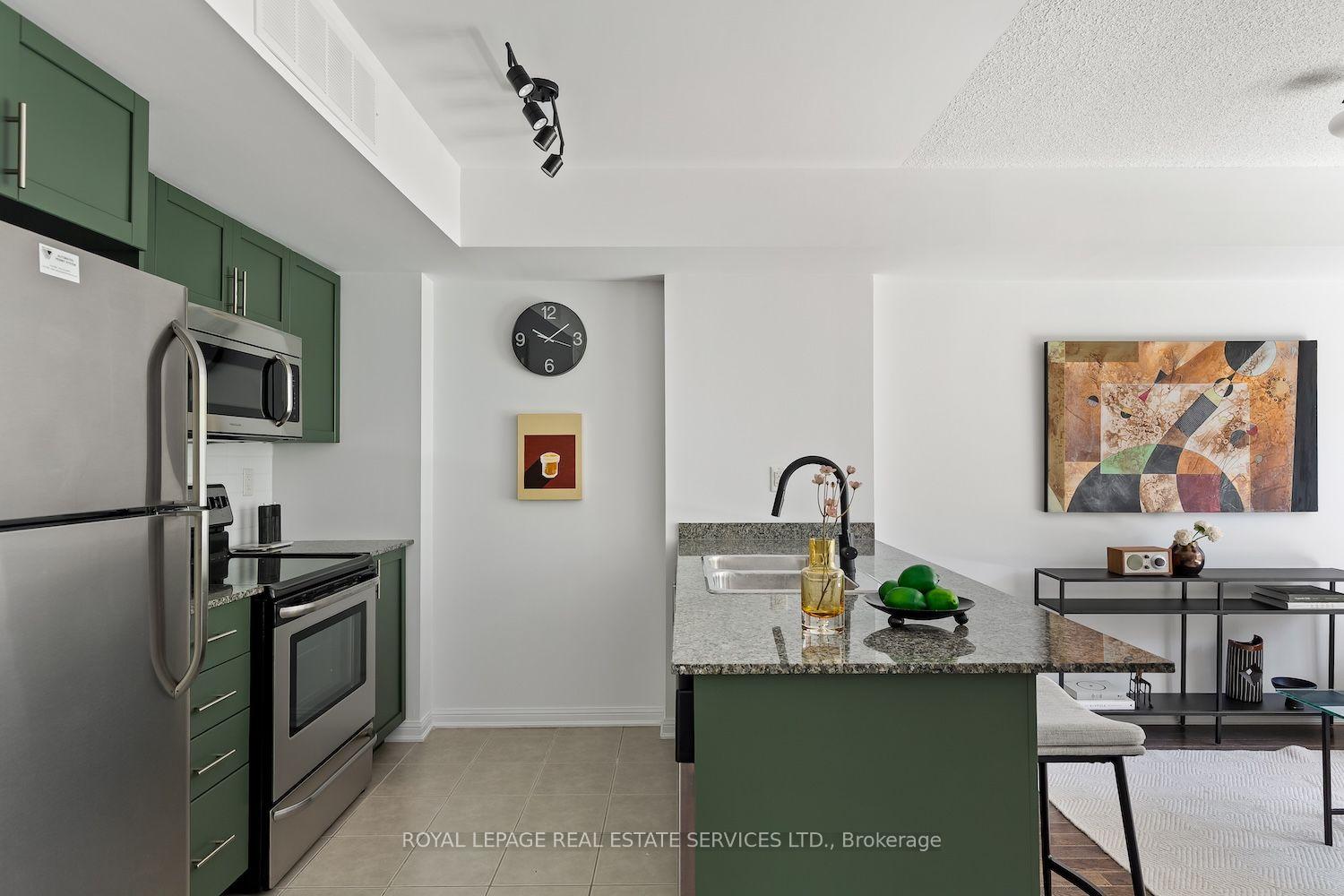 Photo 10 of Unit 227, 7 Foundry Avenue, Toronto, Dovercourt-Wallace Emerson-Junction — HOMEH