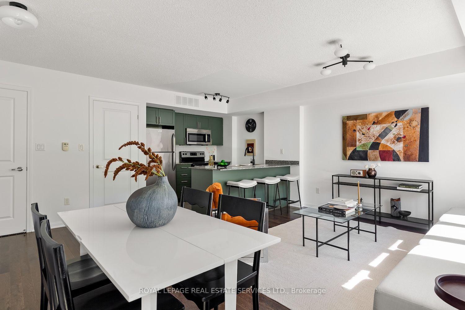 Photo 11 of Unit 227, 7 Foundry Avenue, Toronto, Dovercourt-Wallace Emerson-Junction — HOMEH