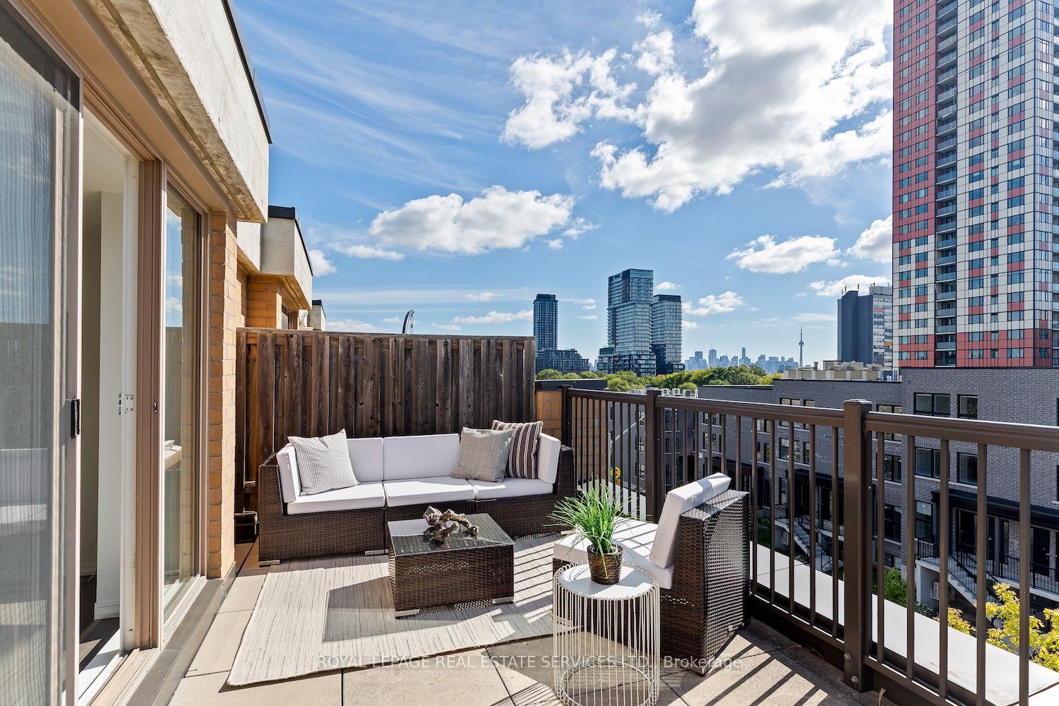 Photo 32 of Unit 227, 7 Foundry Avenue, Toronto, Dovercourt-Wallace Emerson-Junction — HOMEH