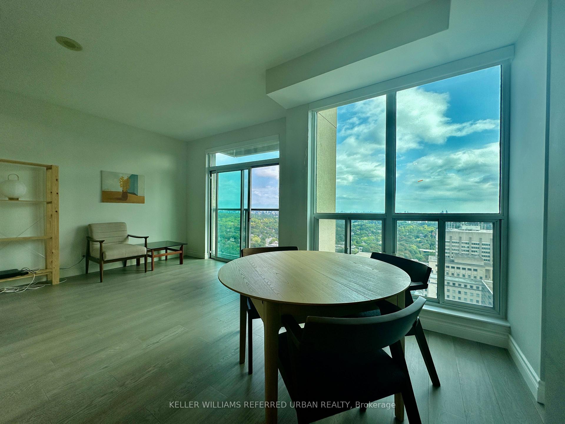 Photo 17 of Unit PH 3705, 8 Park Road, Toronto, Rosedale-Moore Park — HOMEH