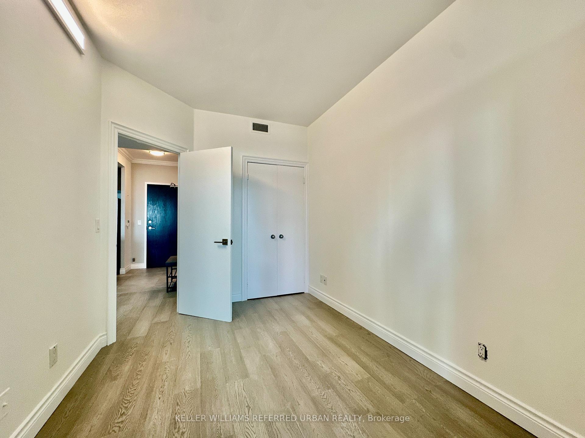 Photo 26 of Unit PH 3705, 8 Park Road, Toronto, Rosedale-Moore Park — HOMEH