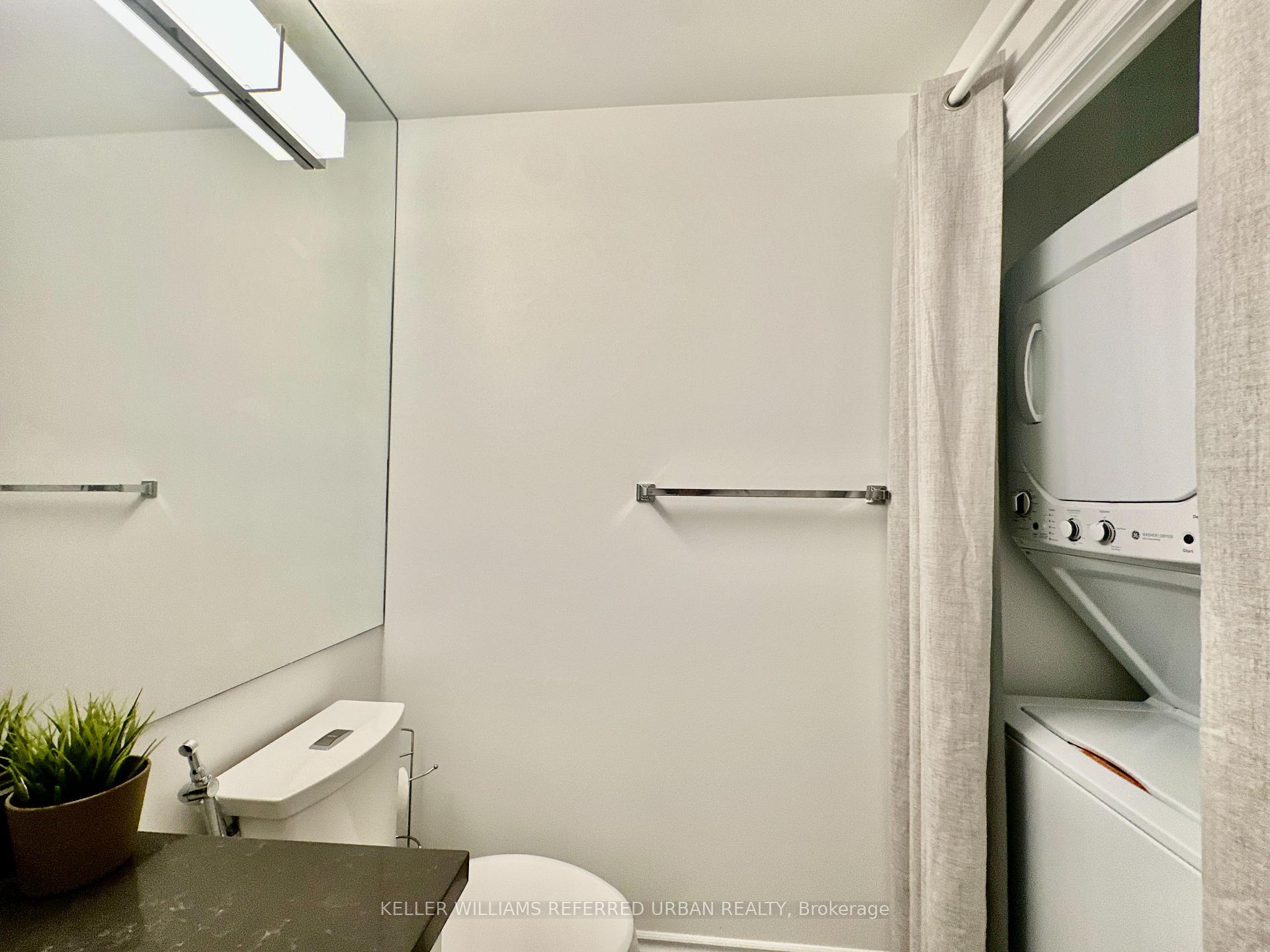 Photo 28 of Unit PH 3705, 8 Park Road, Toronto, Rosedale-Moore Park — HOMEH