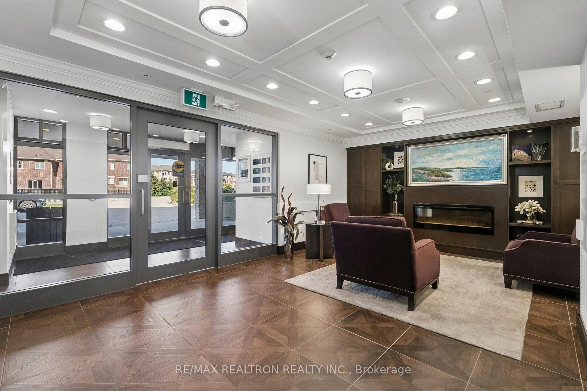 Photo 4 of Unit 208, 400 William Graham Road, Aurora, Rural Aurora — HOMEH