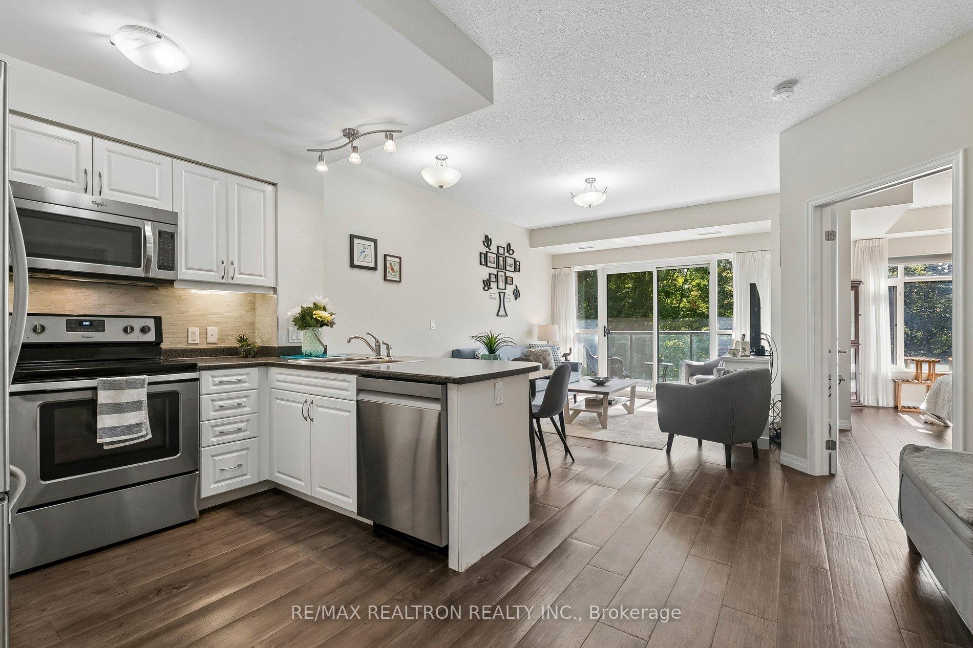 Photo 8 of Unit 208, 400 William Graham Road, Aurora, Rural Aurora — HOMEH