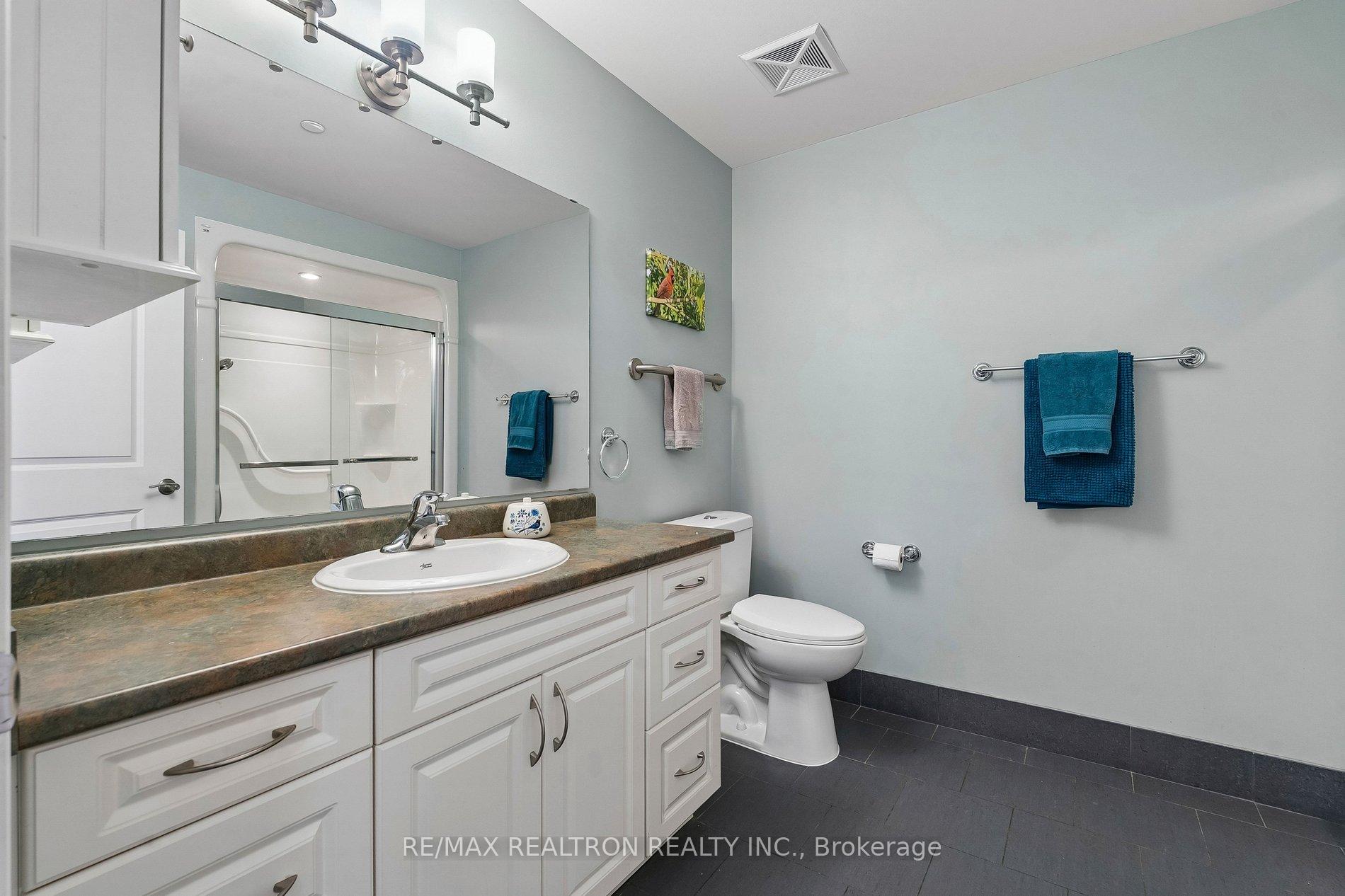 Photo 20 of Unit 208, 400 William Graham Road, Aurora, Rural Aurora — HOMEH