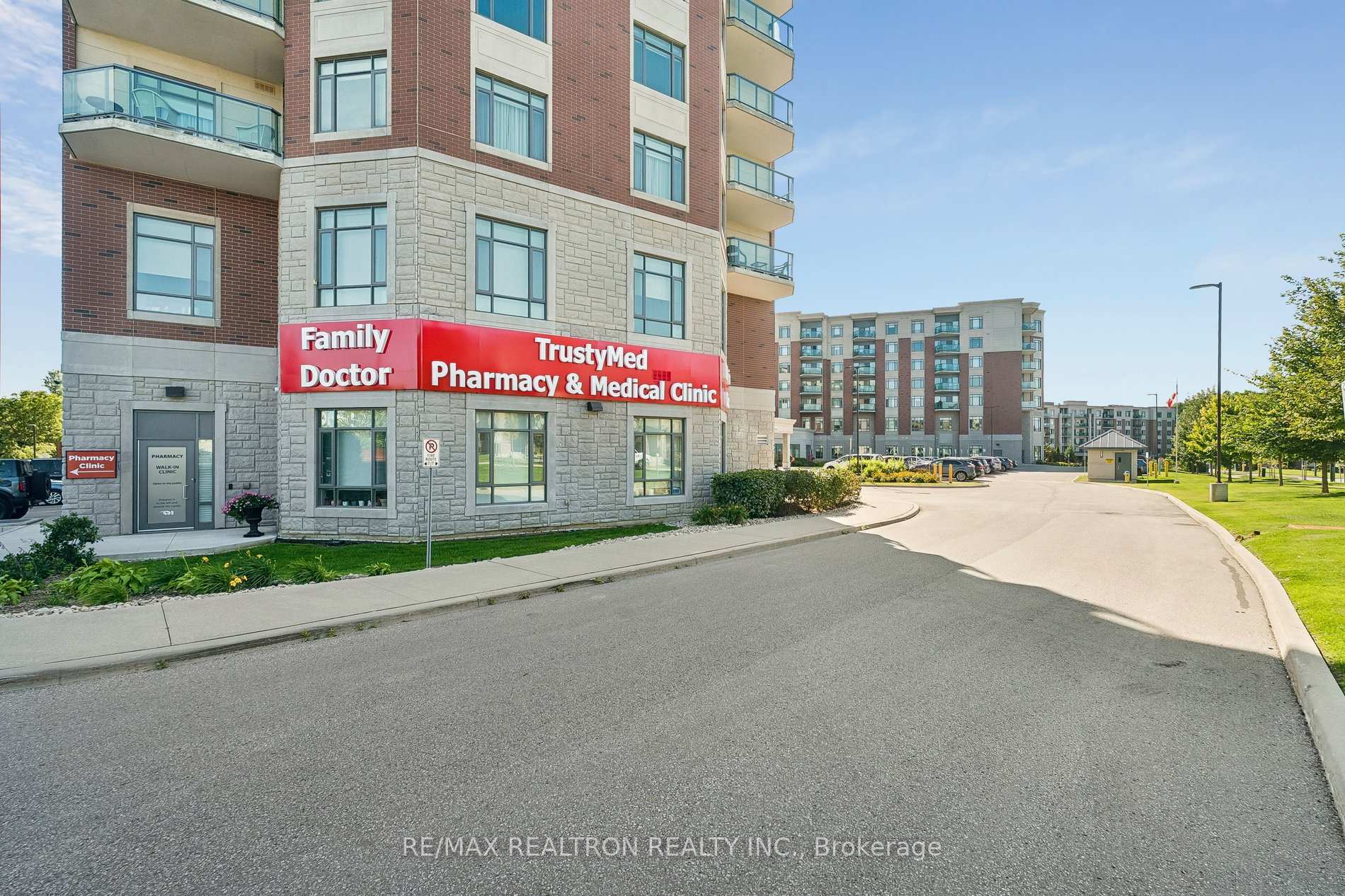 Photo 48 of Unit 208, 400 William Graham Road, Aurora, Rural Aurora — HOMEH