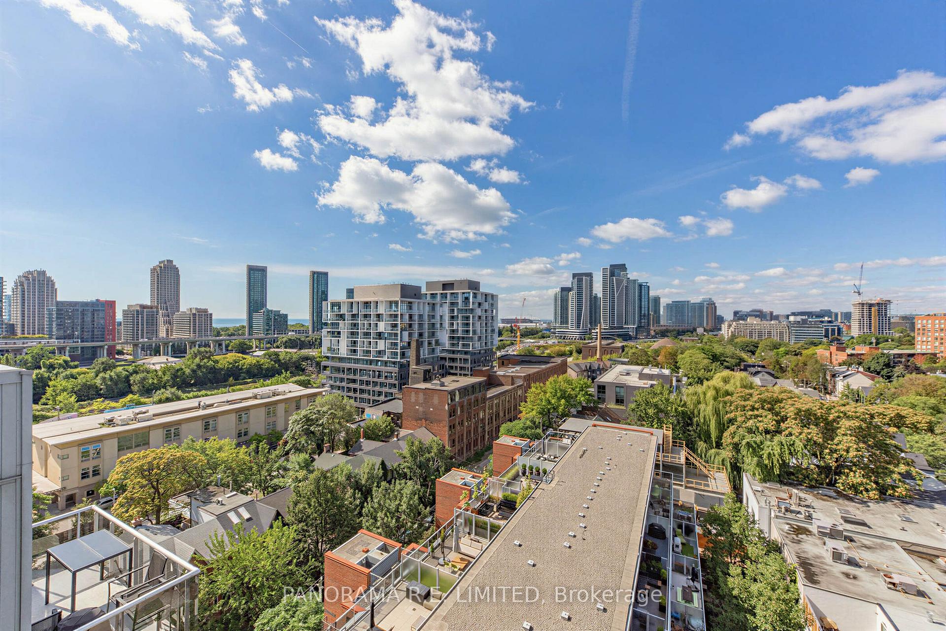 Photo 16 of Unit 1013, 60 Bathurst Street, Toronto, Niagara — HOMEH
