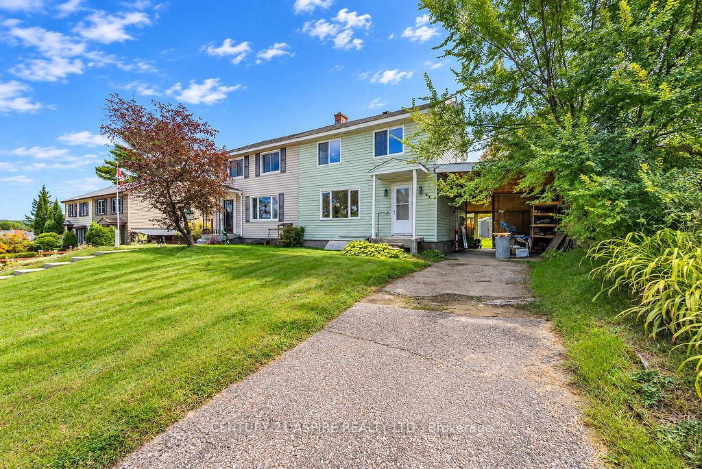 Photo 2 of 87 Algonquin St Street, Deep River, Deep River — HOMEH