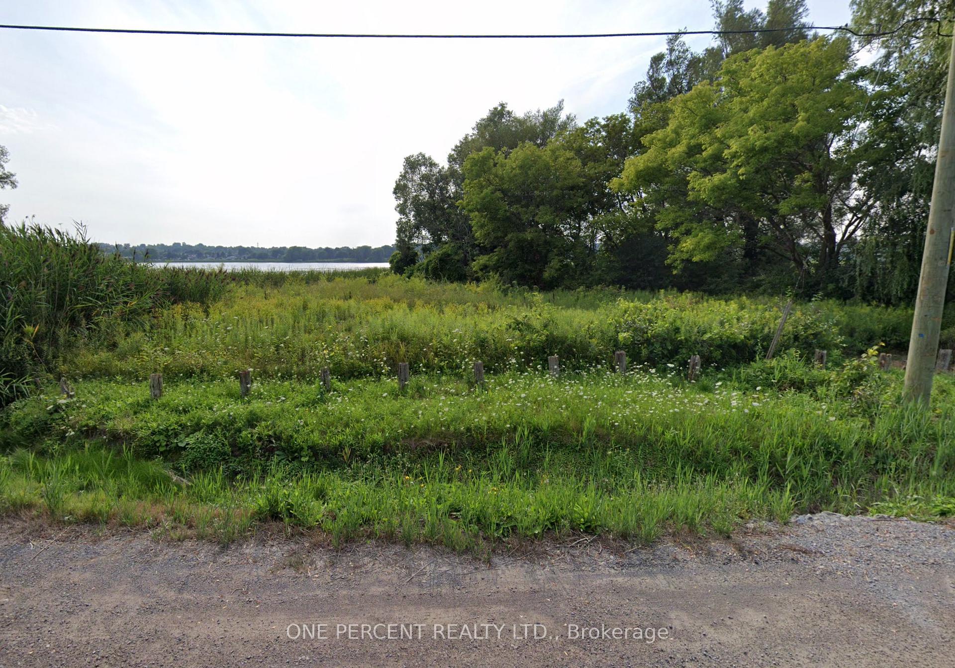 Photo 5 of 805 St. Martins Drive, Pickering, Bay Ridges — HOMEH