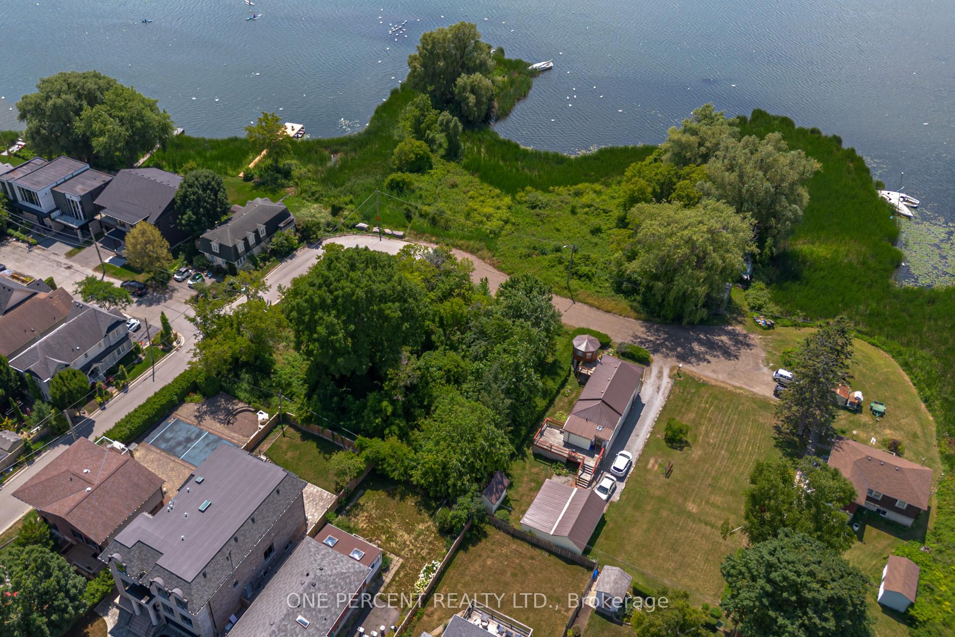 Photo 8 of 805 St. Martins Drive, Pickering, Bay Ridges — HOMEH