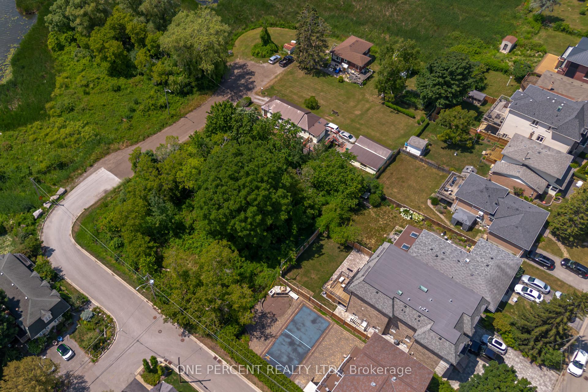 Photo 9 of 805 St. Martins Drive, Pickering, Bay Ridges — HOMEH