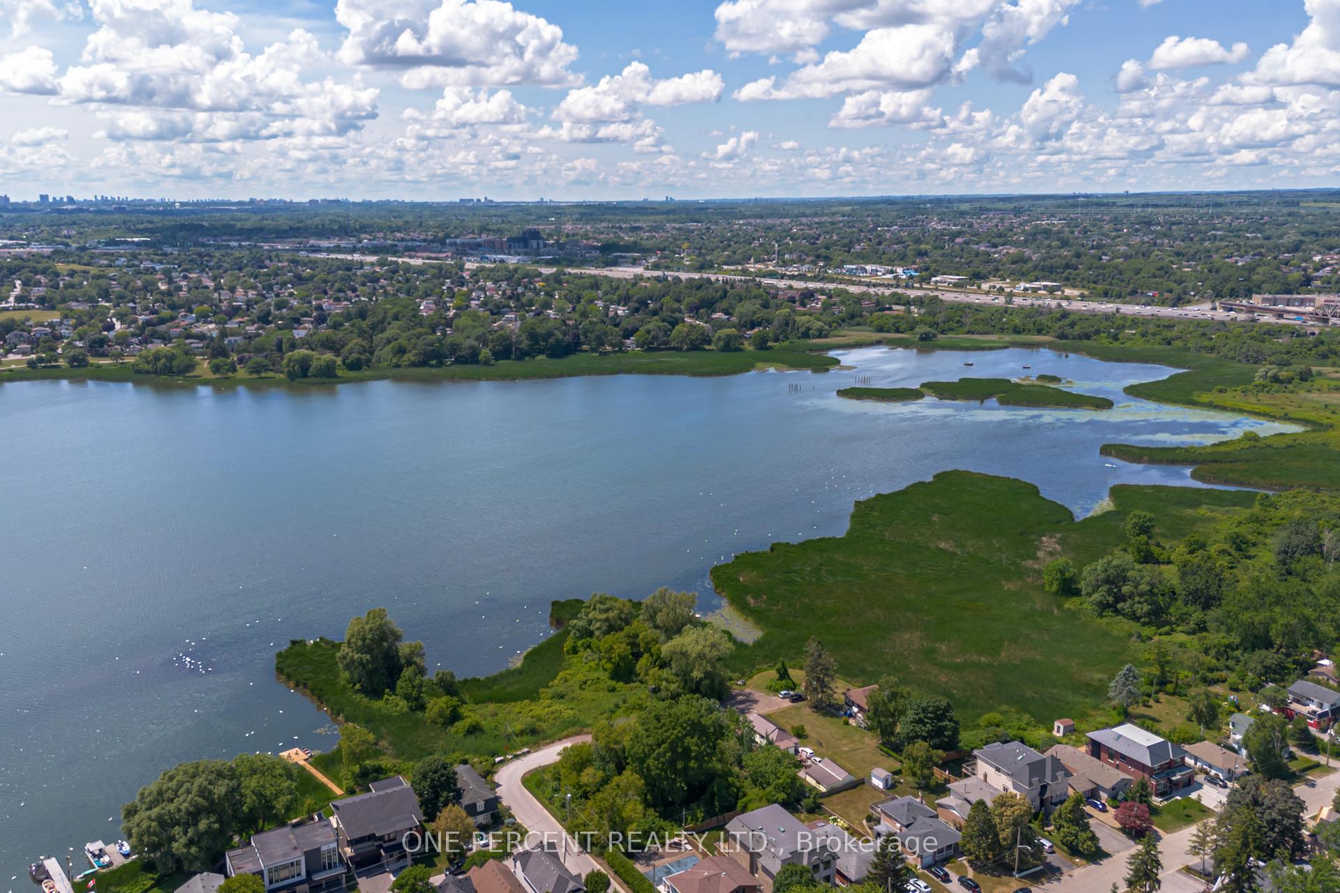 Photo 13 of 805 St. Martins Drive, Pickering, Bay Ridges — HOMEH