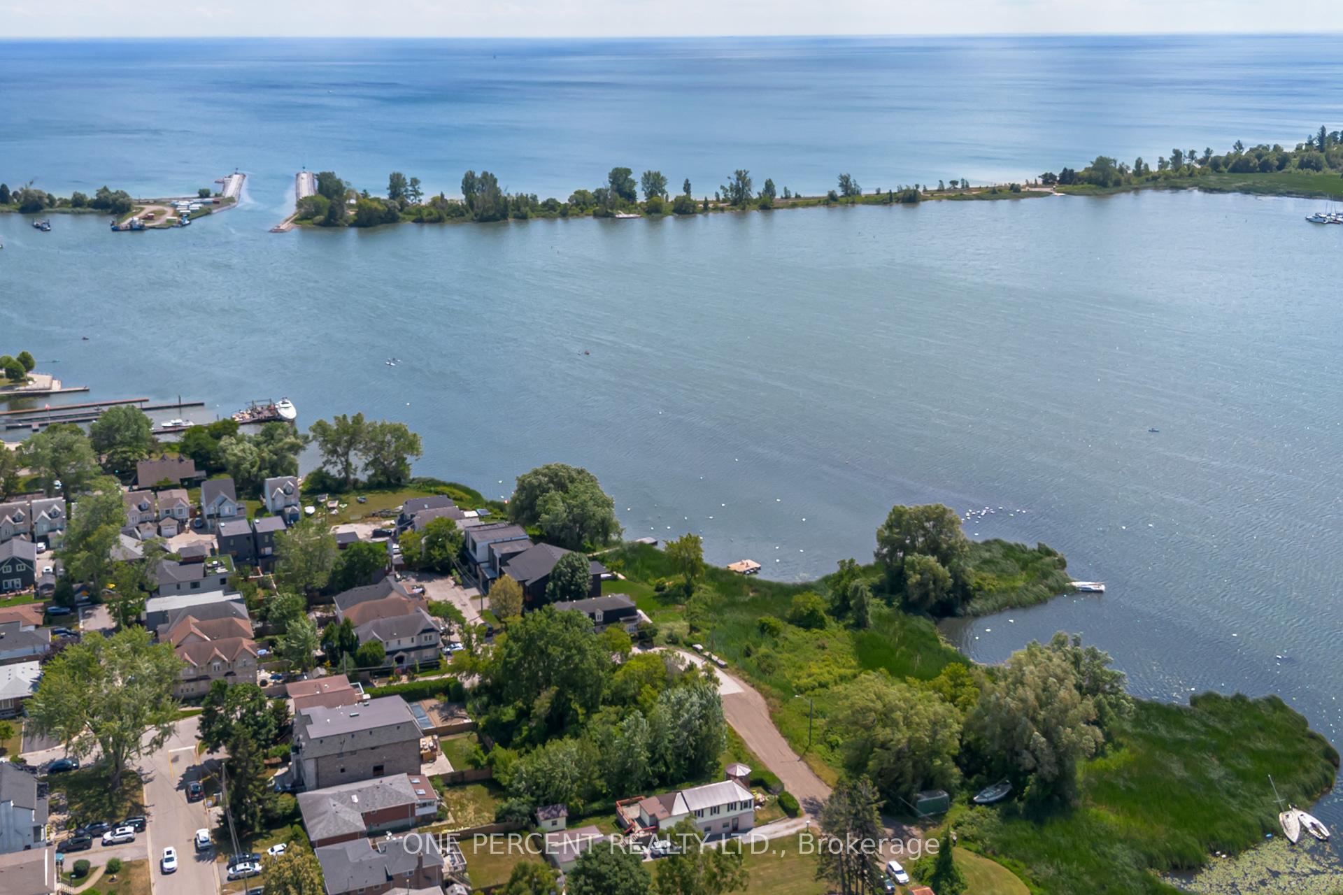 Photo 17 of 805 St. Martins Drive, Pickering, Bay Ridges — HOMEH