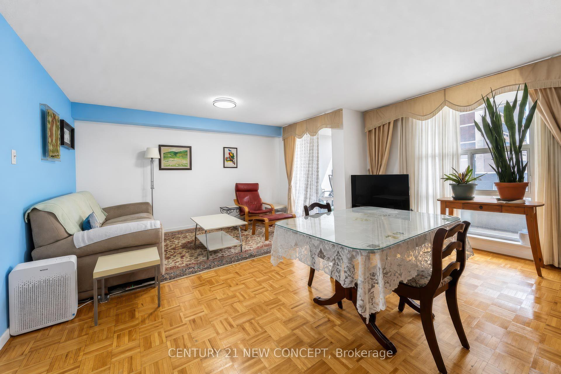 Photo 4 of Unit 606, 60 Inverlochy Boulevard, Markham, Royal Orchard — HOMEH