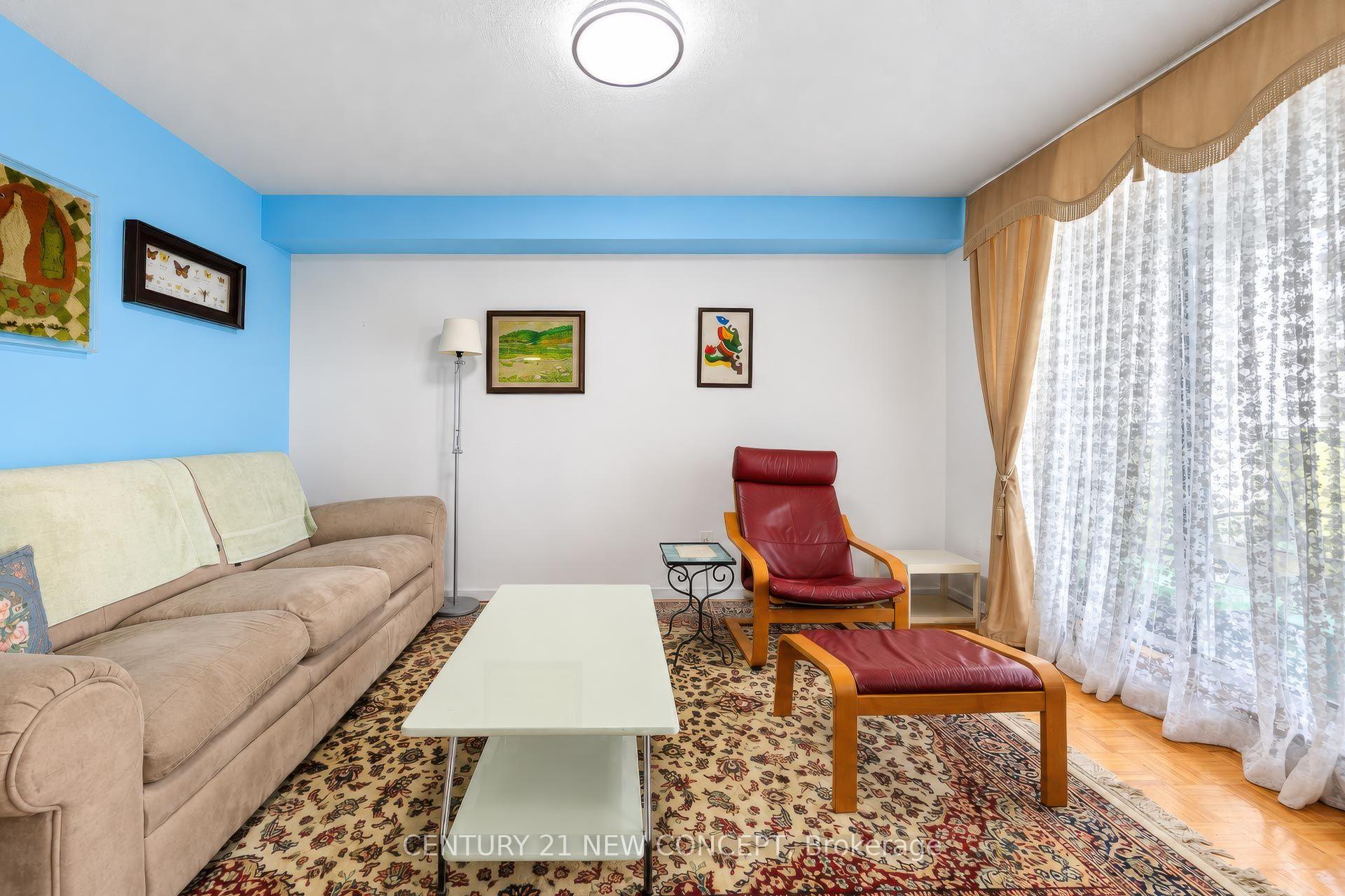 Photo 7 of Unit 606, 60 Inverlochy Boulevard, Markham, Royal Orchard — HOMEH
