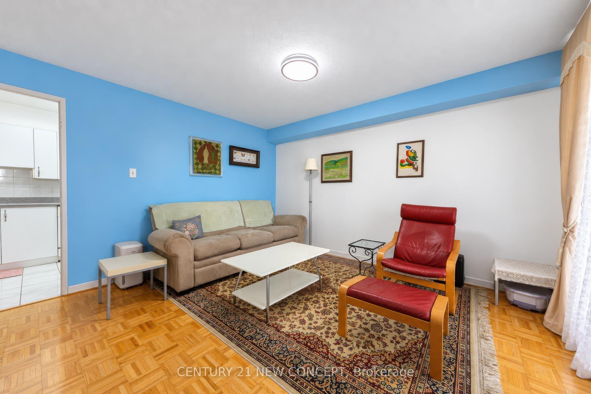 Photo 8 of Unit 606, 60 Inverlochy Boulevard, Markham, Royal Orchard — HOMEH