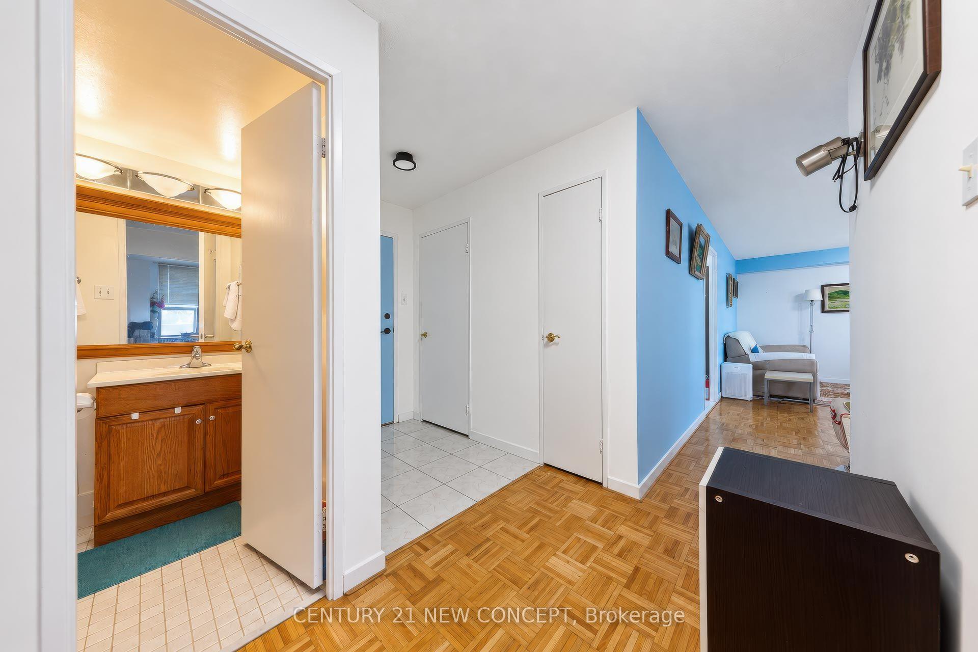 Photo 17 of Unit 606, 60 Inverlochy Boulevard, Markham, Royal Orchard — HOMEH