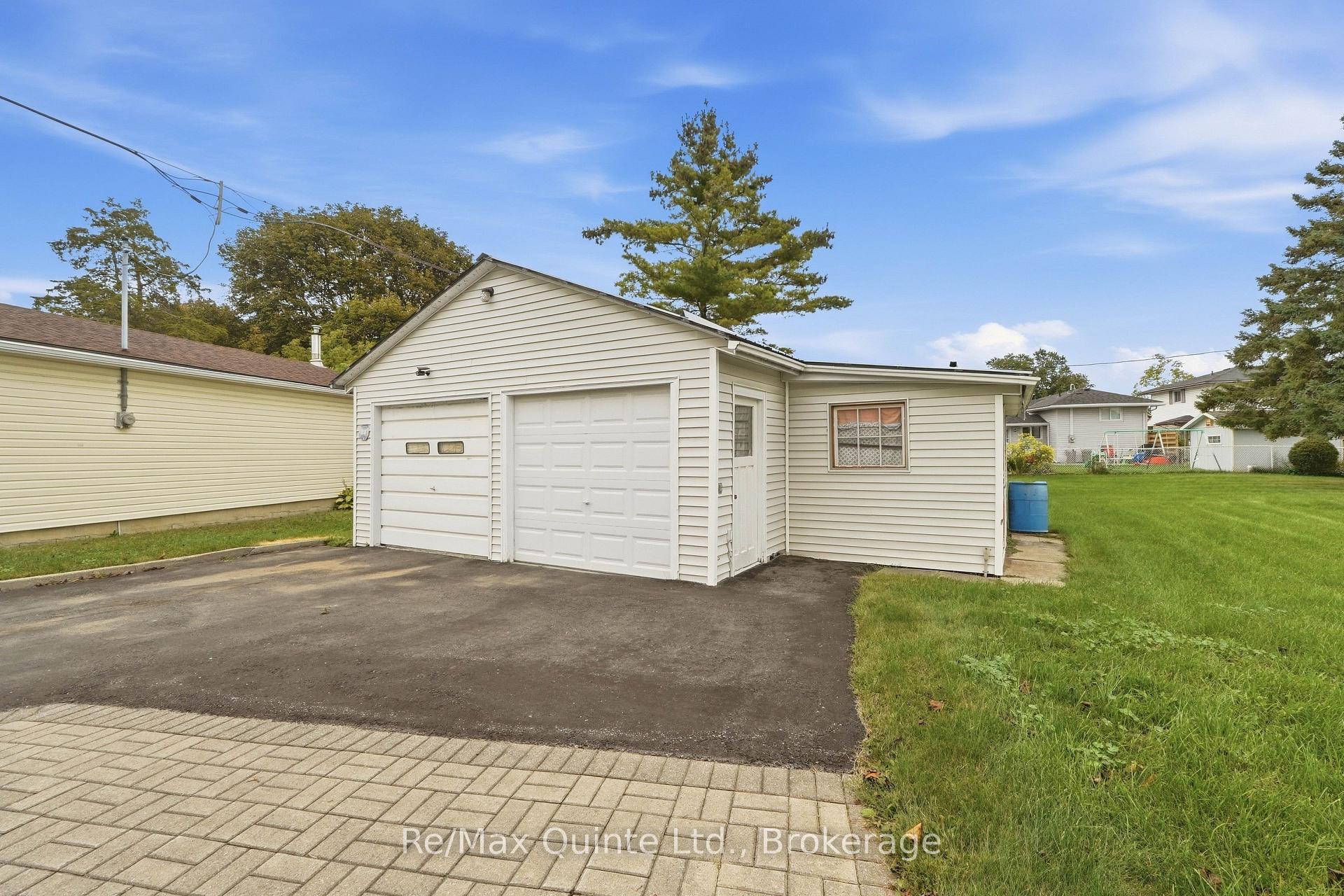 Photo 28 of 237 Byron Street, Quinte West, Trenton Ward — HOMEH