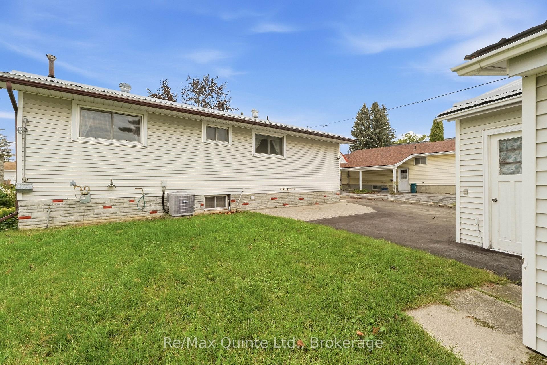 Photo 29 of 237 Byron Street, Quinte West, Trenton Ward — HOMEH