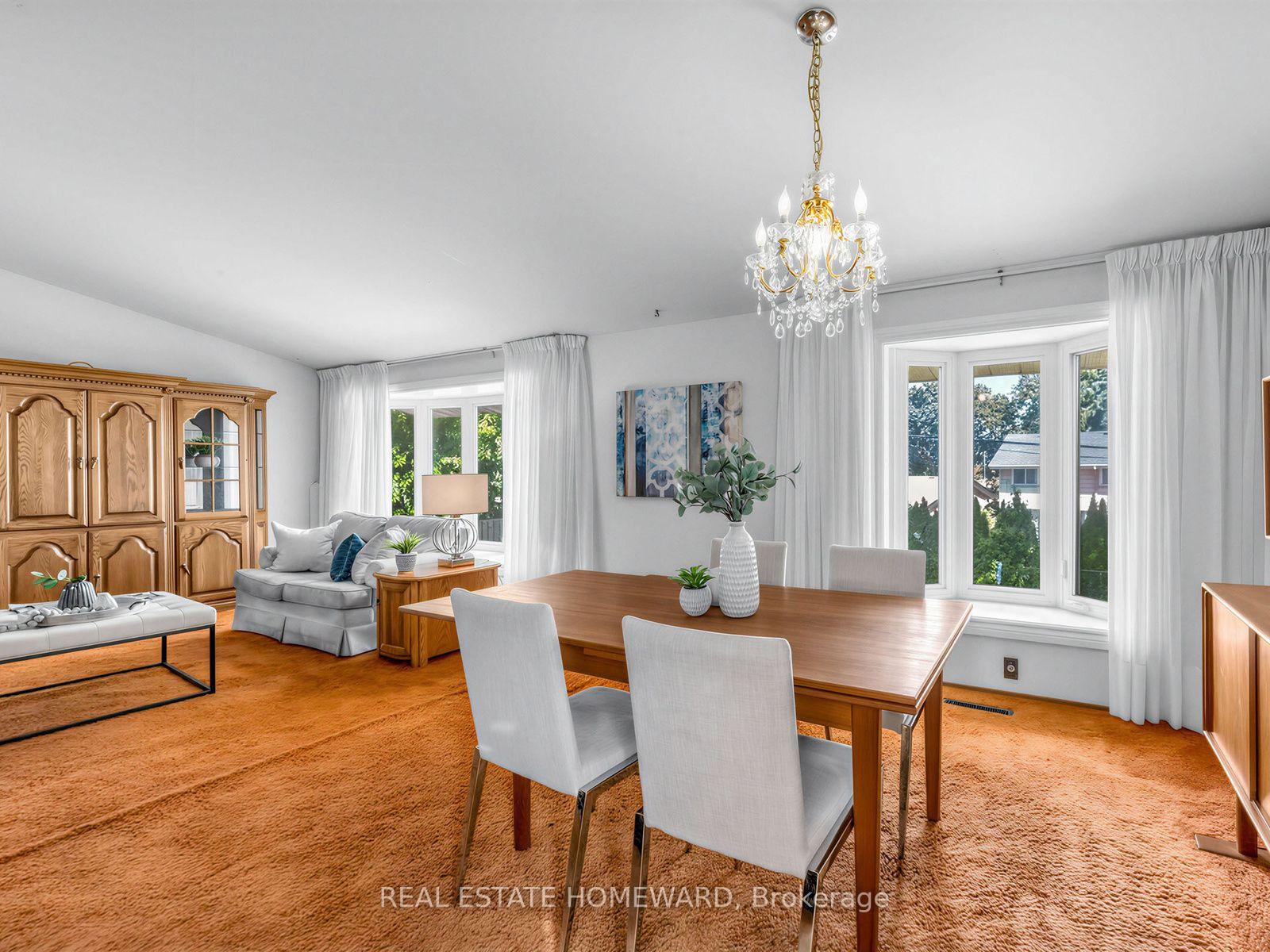 Photo 2 of 32 Highbrook Drive, Scarborough, Bendale — HOMEH