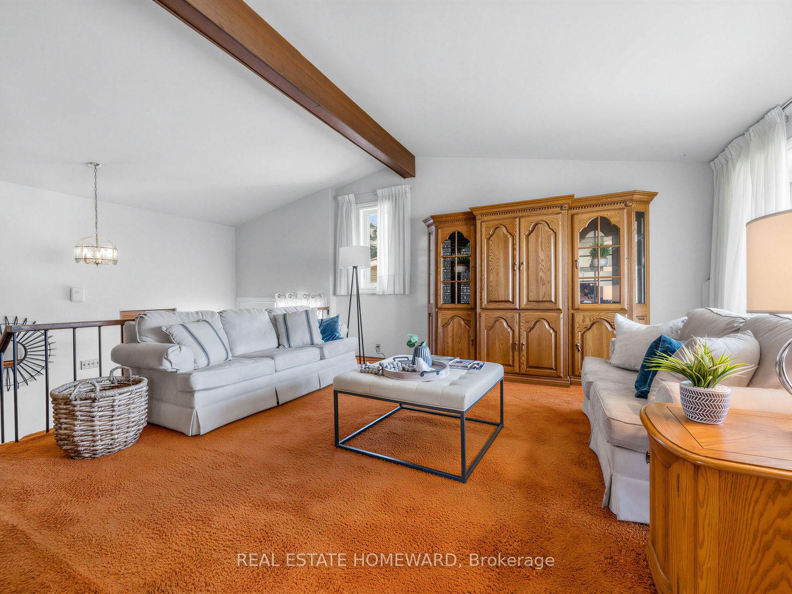 Photo 5 of 32 Highbrook Drive, Scarborough, Bendale — HOMEH