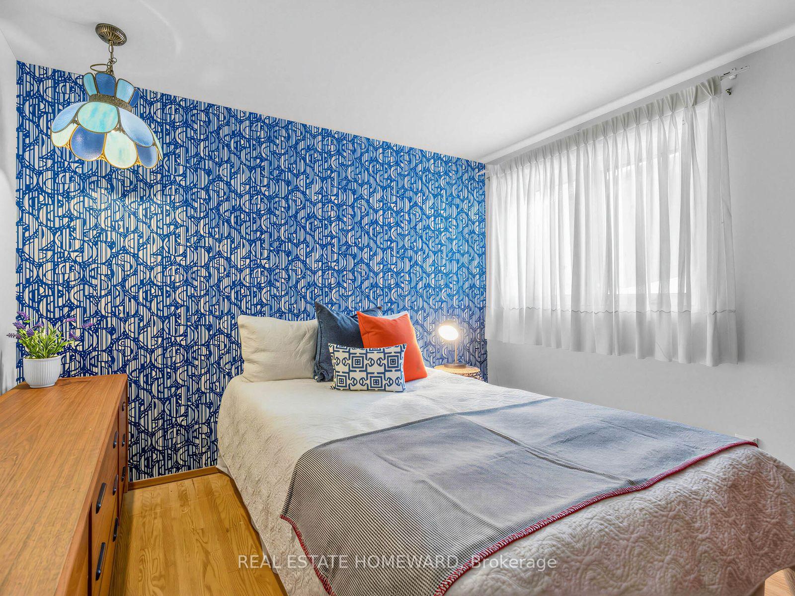 Photo 16 of 32 Highbrook Drive, Scarborough, Bendale — HOMEH