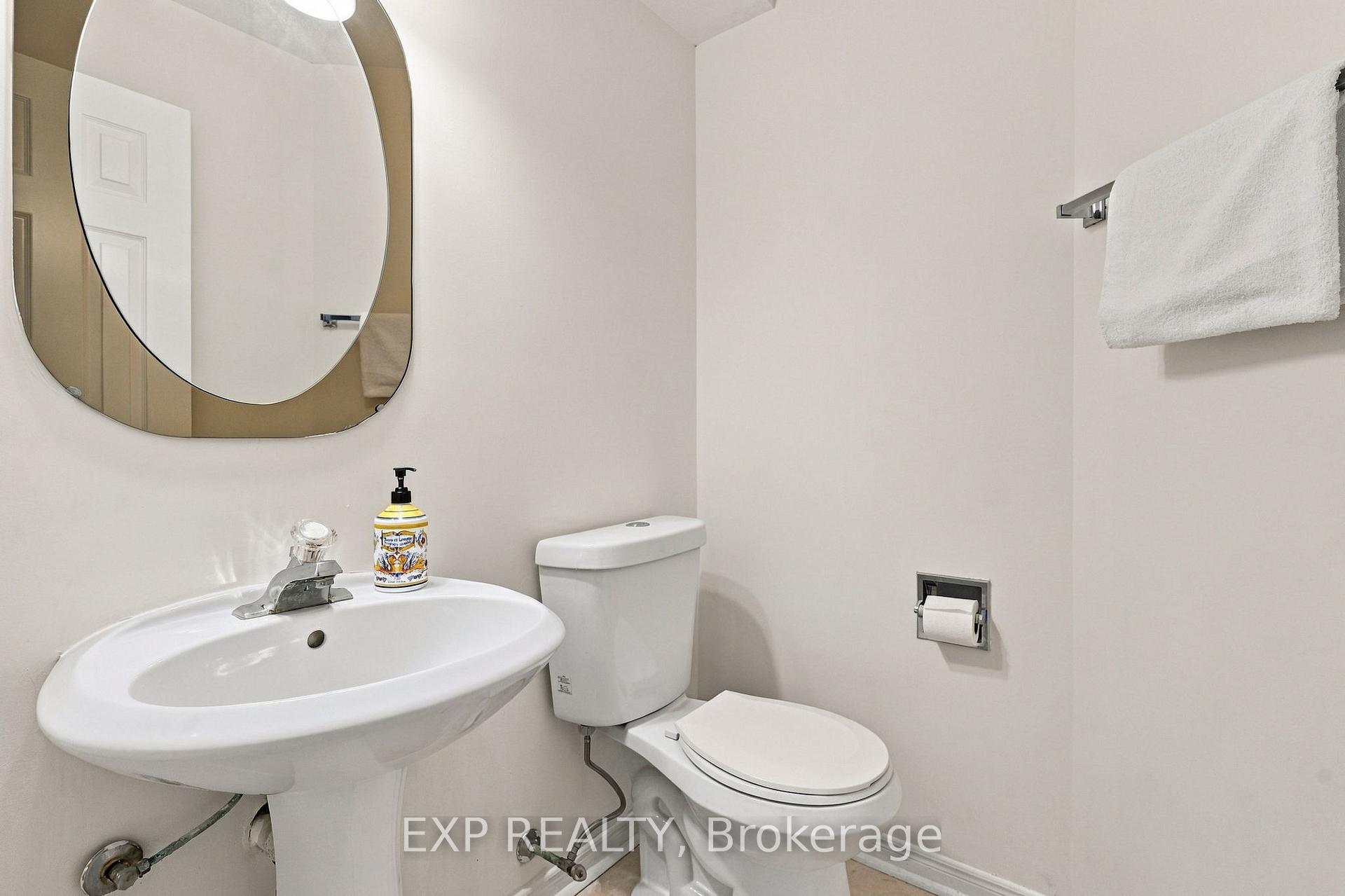 Photo 6 of 56 Ingleborough Court, Markham, Unionville — HOMEH