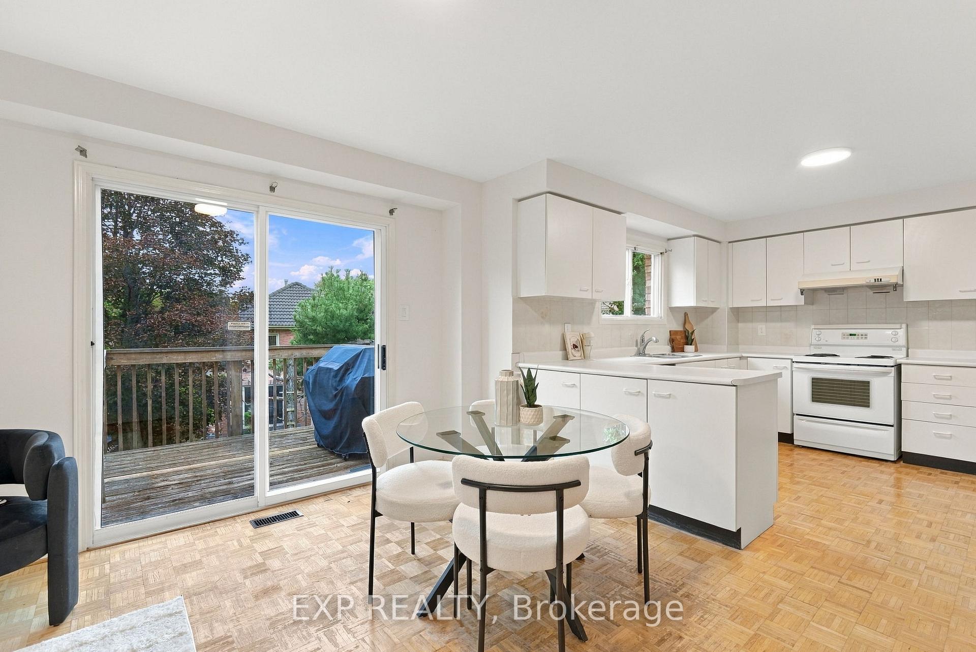 Photo 11 of 56 Ingleborough Court, Markham, Unionville — HOMEH