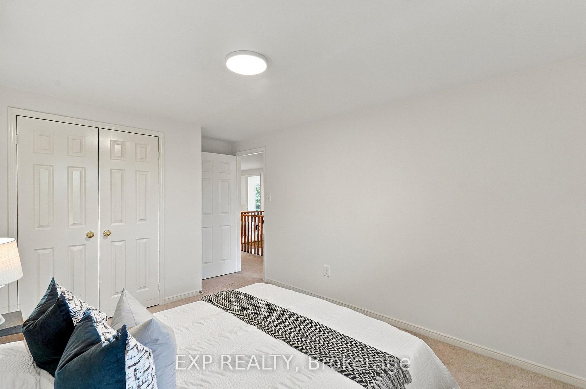Photo 16 of 56 Ingleborough Court, Markham, Unionville — HOMEH