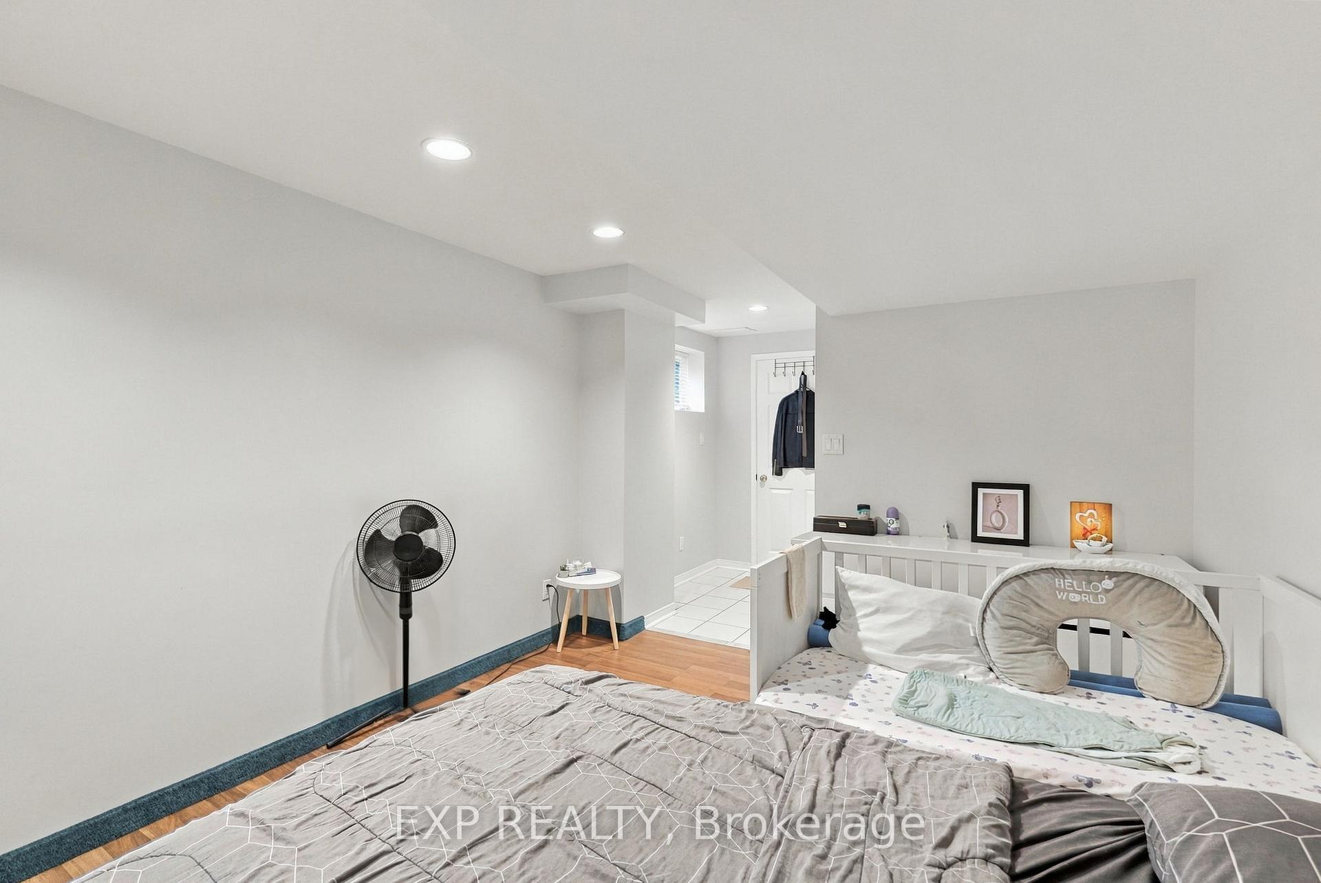 Photo 25 of 56 Ingleborough Court, Markham, Unionville — HOMEH