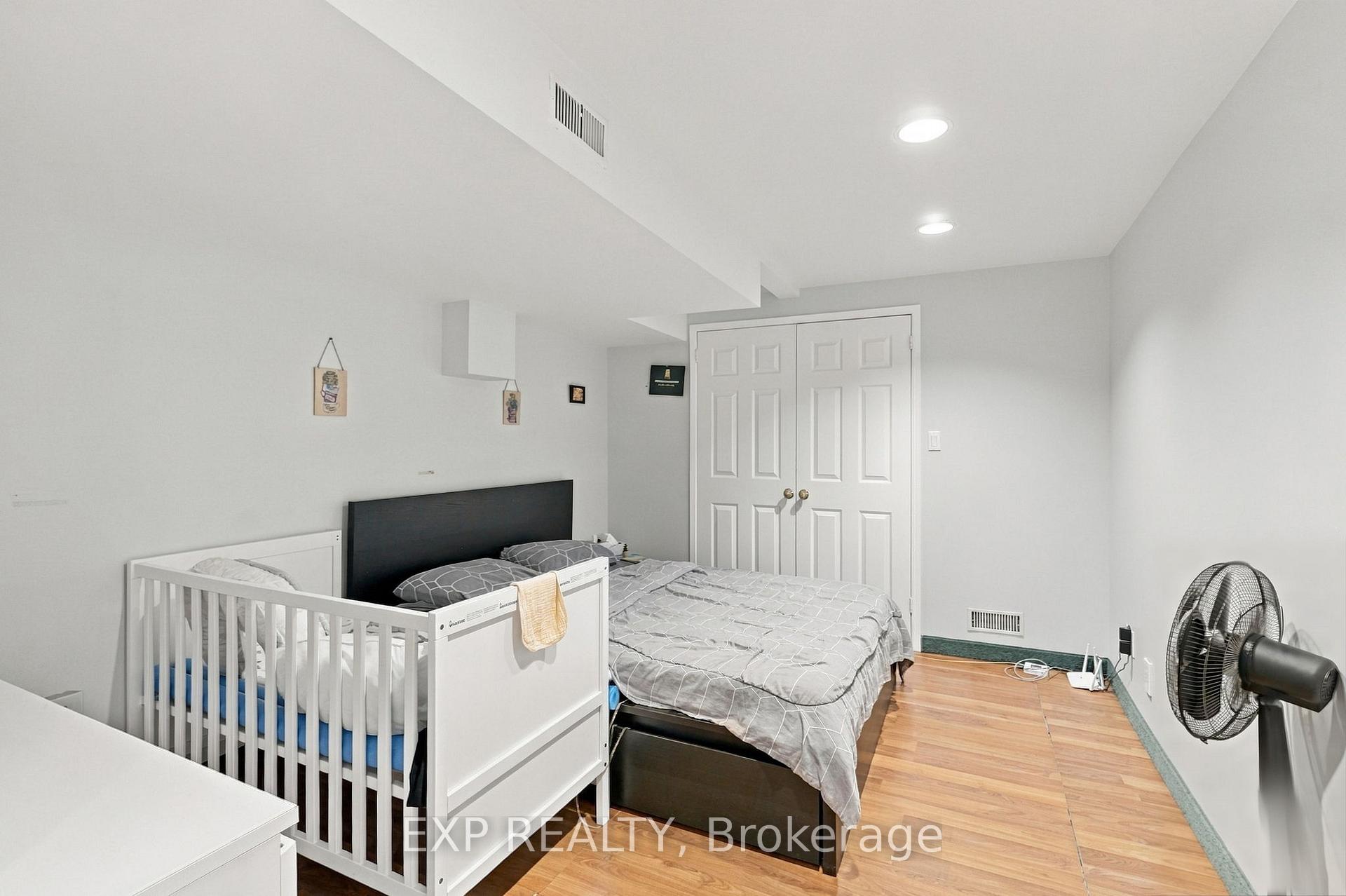 Photo 26 of 56 Ingleborough Court, Markham, Unionville — HOMEH
