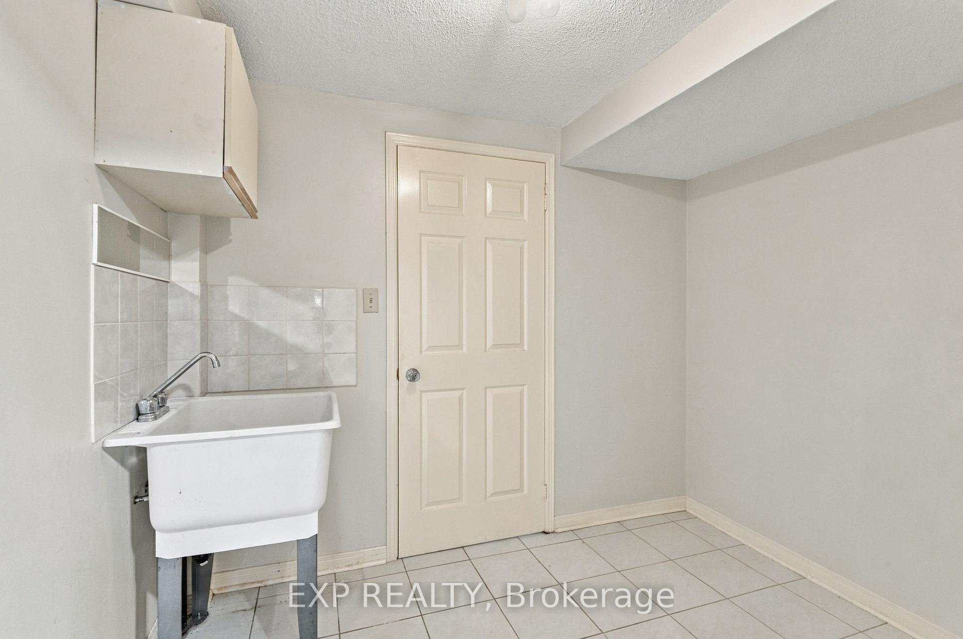 Photo 30 of 56 Ingleborough Court, Markham, Unionville — HOMEH