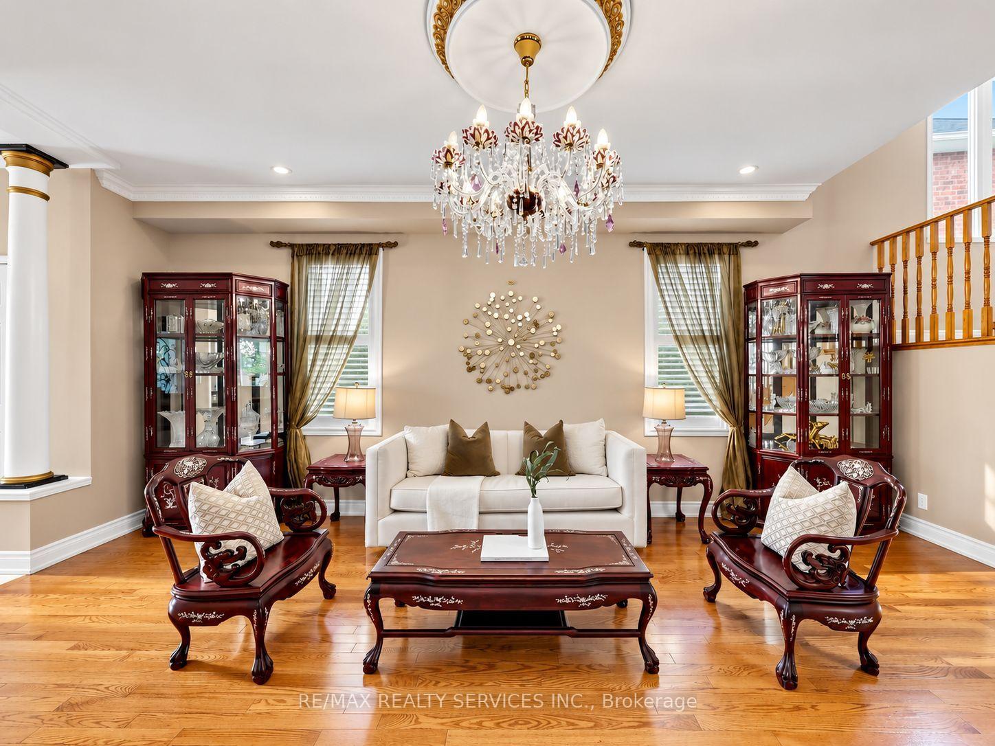 Photo 7 of 127 Russell Jarvis Drive, Markham, Legacy — HOMEH