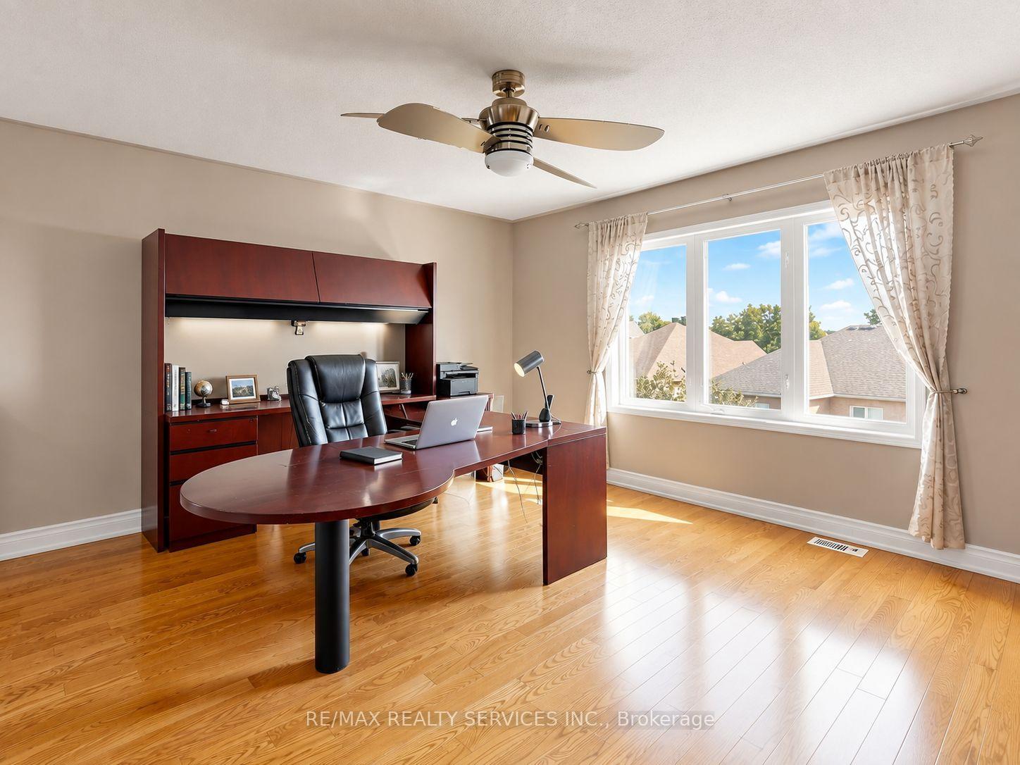 Photo 21 of 127 Russell Jarvis Drive, Markham, Legacy — HOMEH