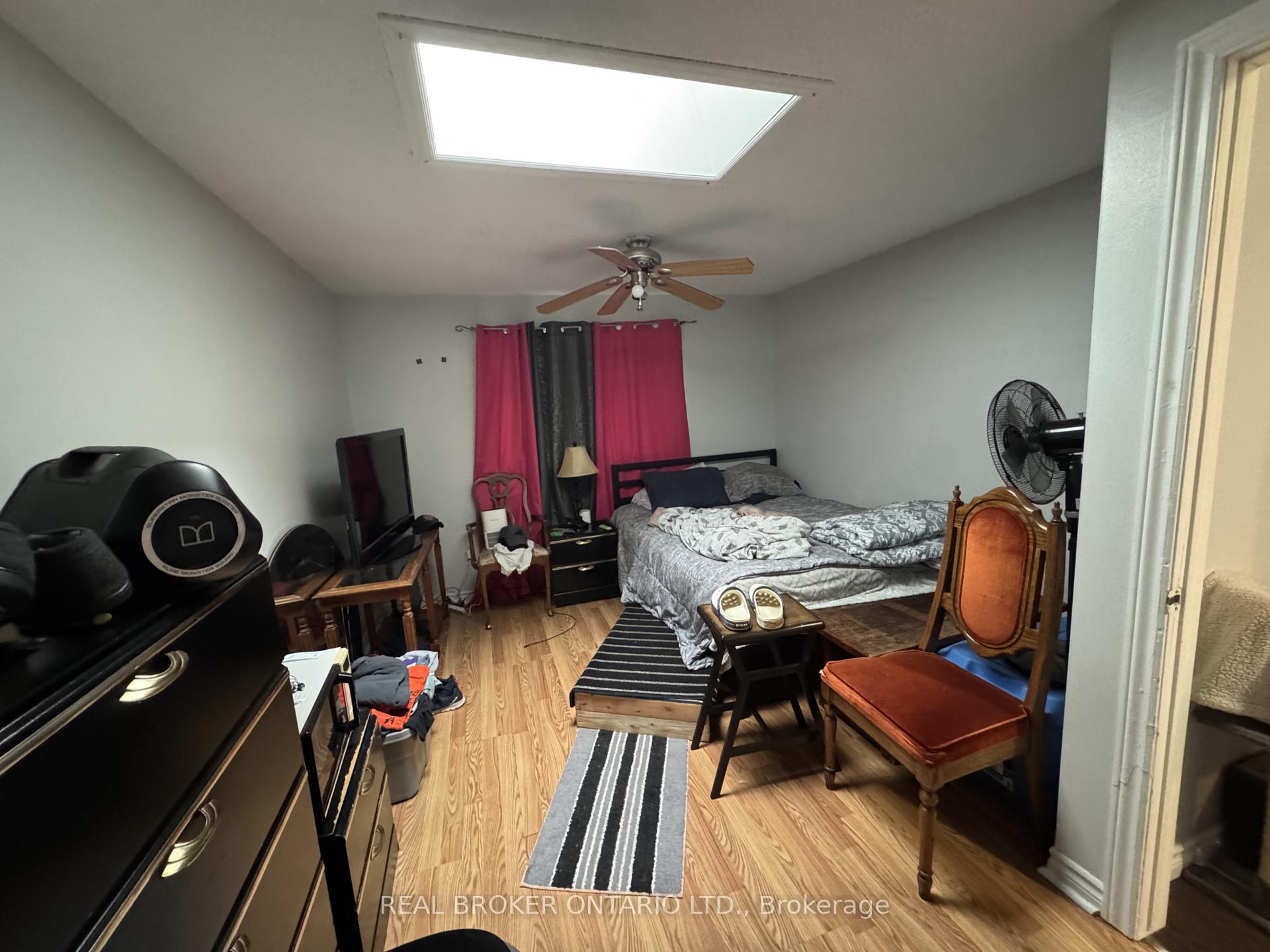 Photo 13 of 28 Tara Crescent, Thorold, Confederation Heights — HOMEH
