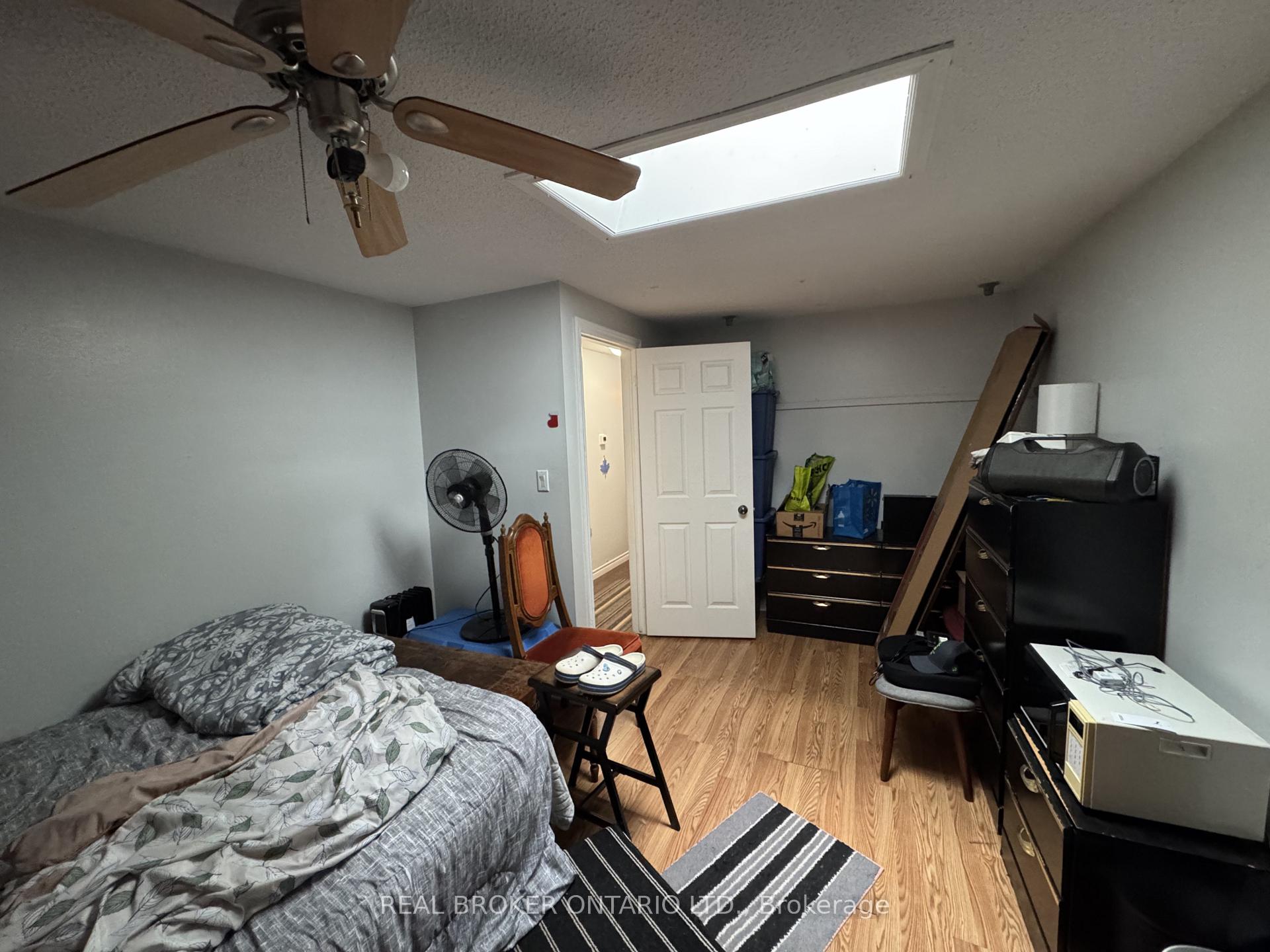 Photo 15 of 28 Tara Crescent, Thorold, Confederation Heights — HOMEH