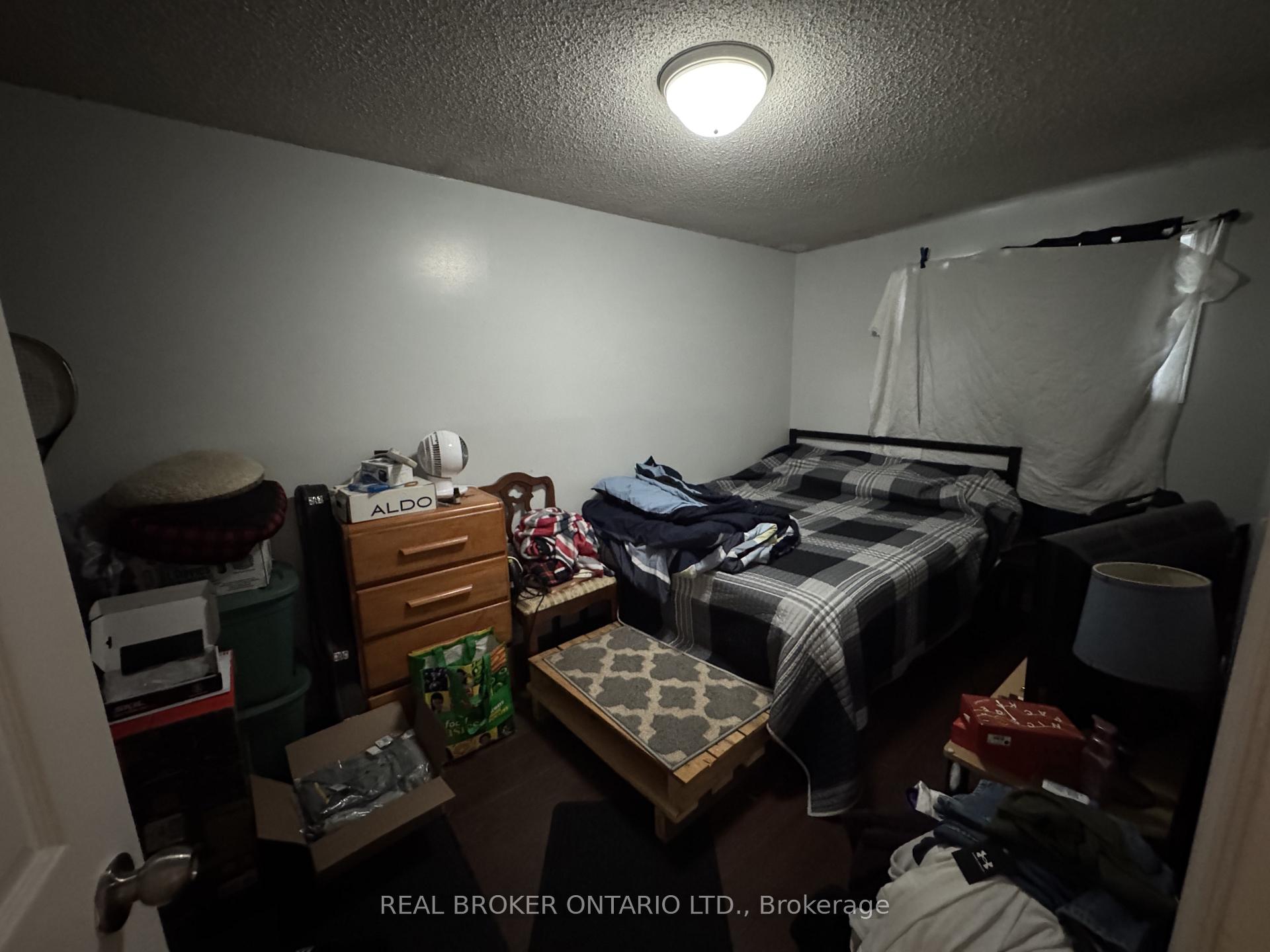 Photo 17 of 28 Tara Crescent, Thorold, Confederation Heights — HOMEH