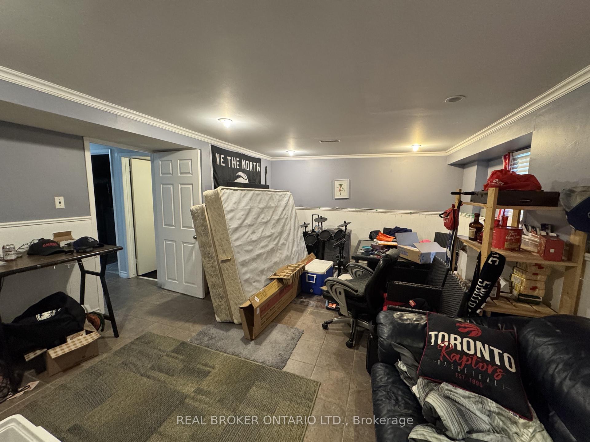 Photo 19 of 28 Tara Crescent, Thorold, Confederation Heights — HOMEH