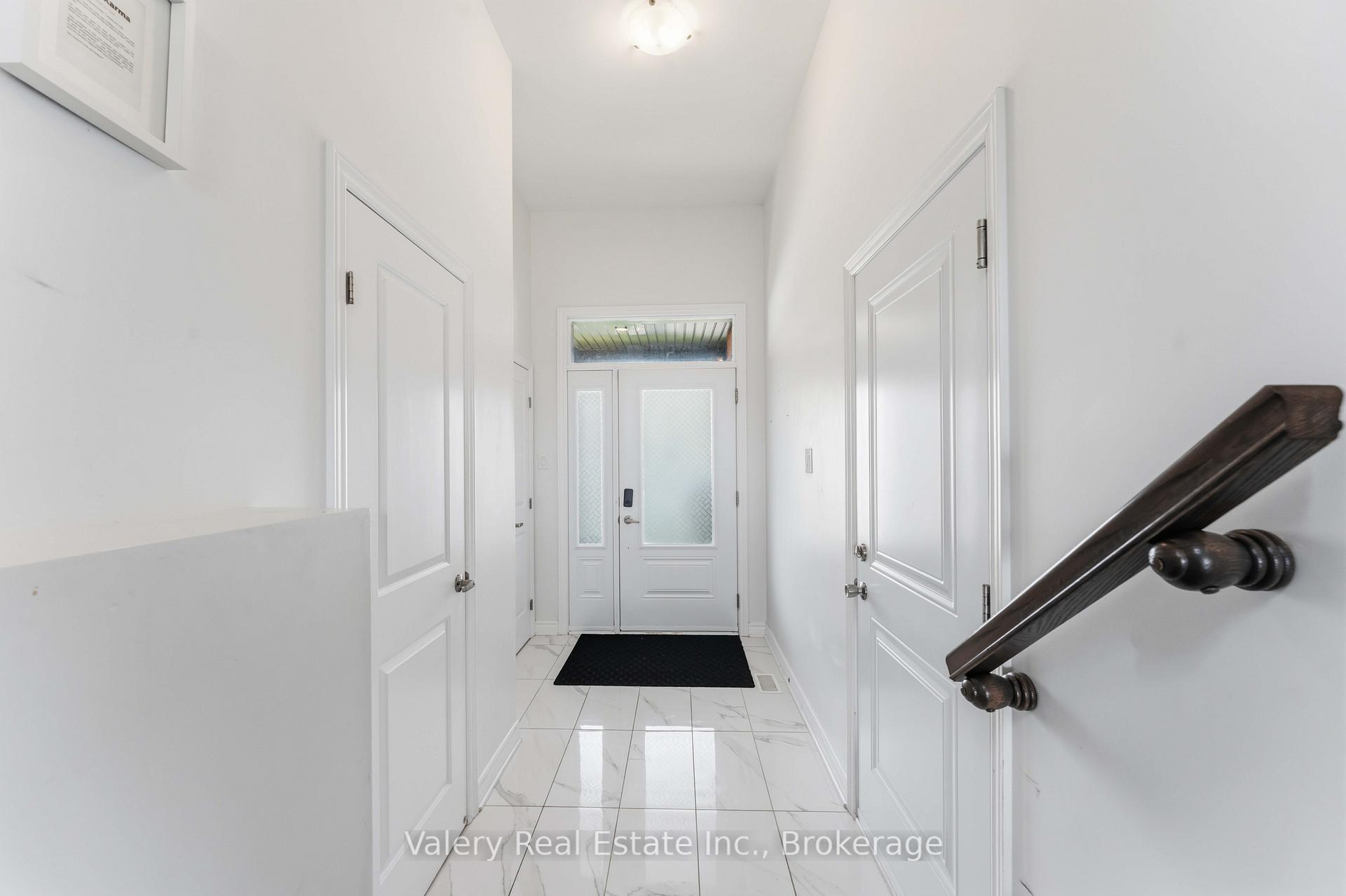 Photo 3 of 441 Fernside Street, Ottawa, Leitrim — HOMEH