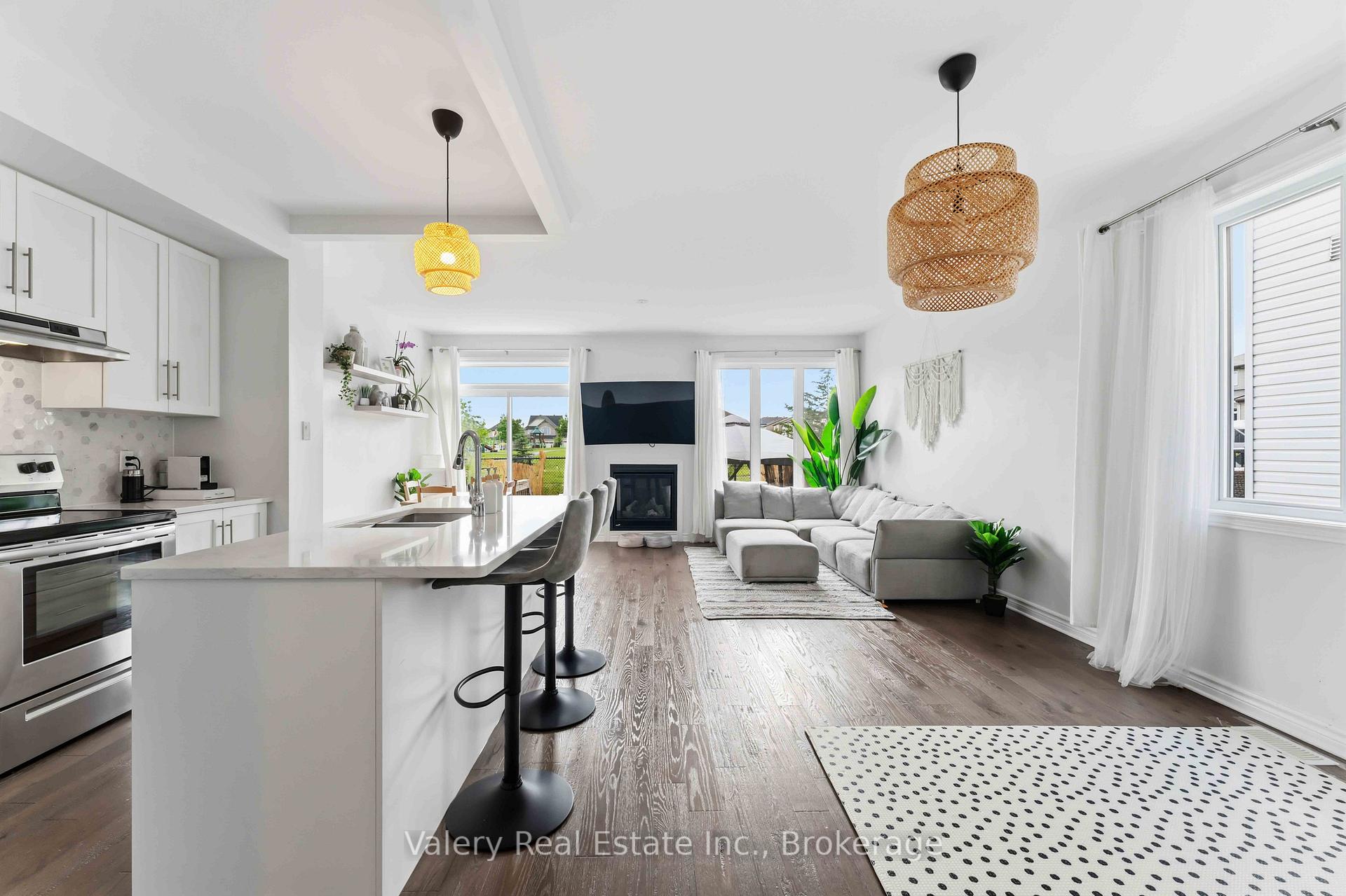 Photo 6 of 441 Fernside Street, Ottawa, Leitrim — HOMEH