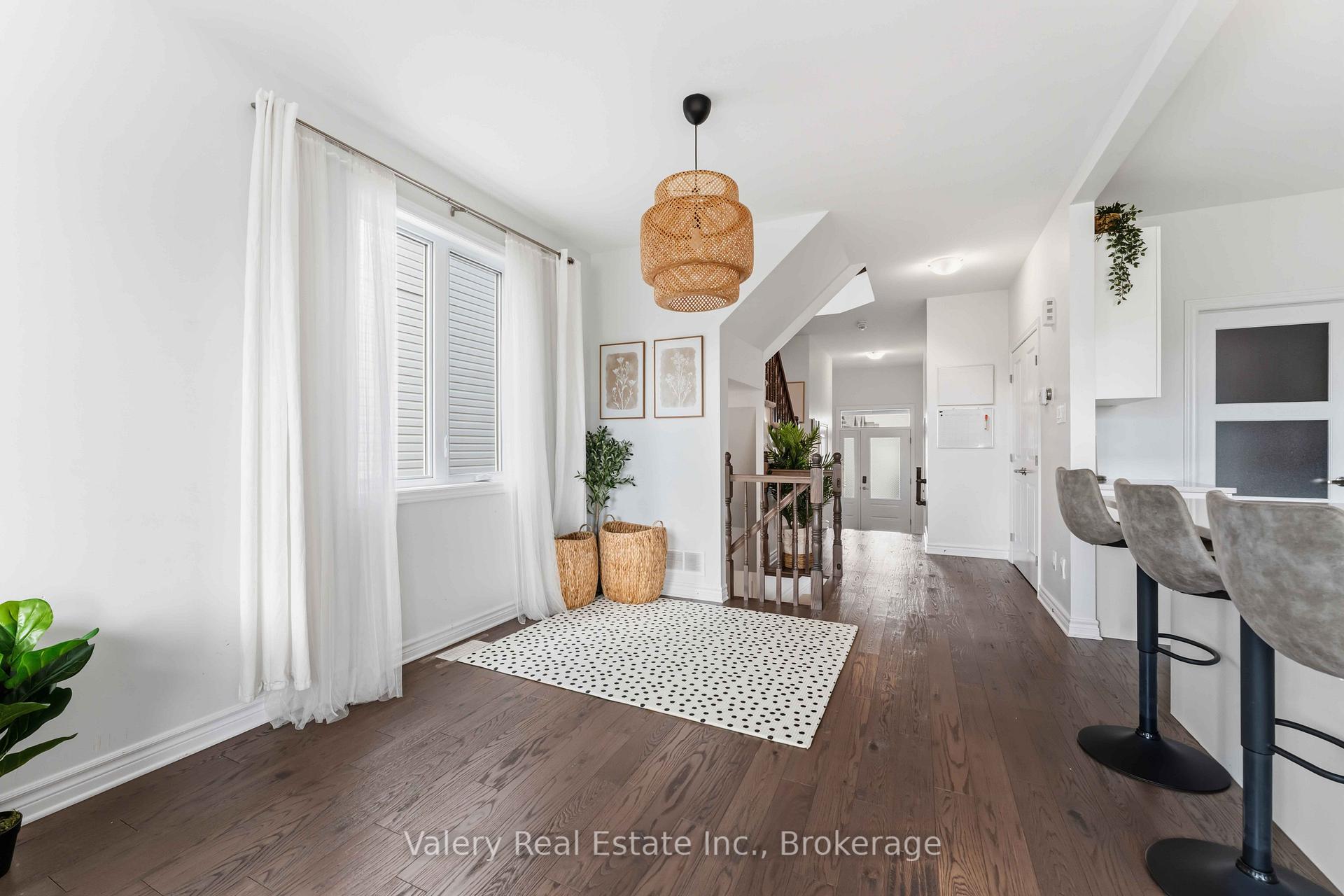 Photo 9 of 441 Fernside Street, Ottawa, Leitrim — HOMEH