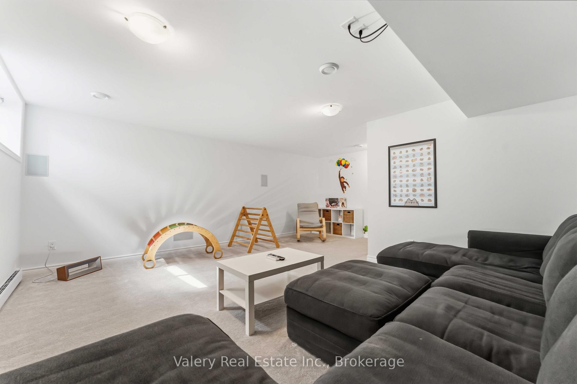 Photo 43 of 441 Fernside Street, Ottawa, Leitrim — HOMEH