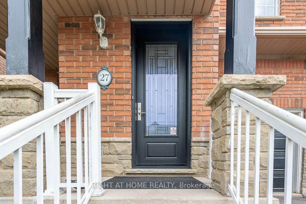 Photo 3 of 27 Panorama Way, Hamilton, Winona Park — HOMEH
