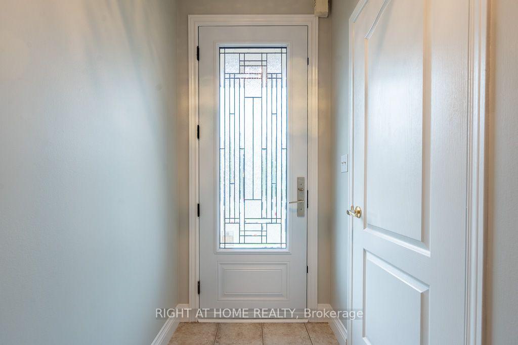 Photo 4 of 27 Panorama Way, Hamilton, Winona Park — HOMEH