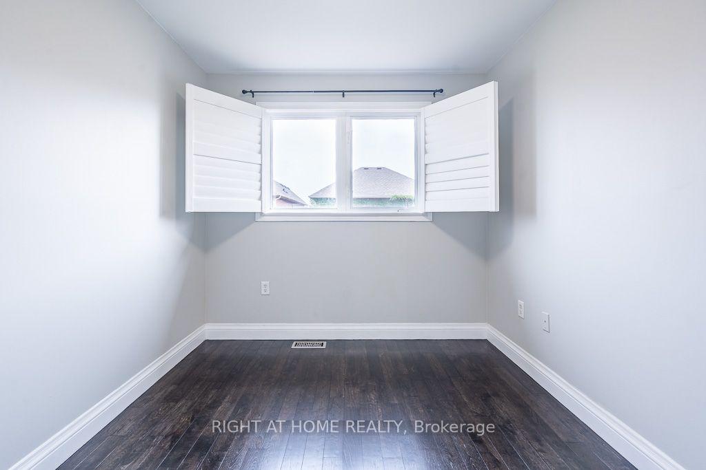 Photo 14 of 27 Panorama Way, Hamilton, Winona Park — HOMEH