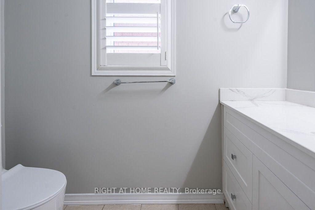 Photo 18 of 27 Panorama Way, Hamilton, Winona Park — HOMEH