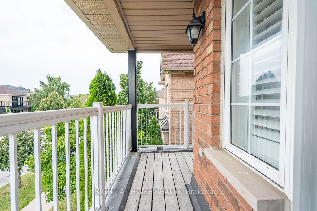 Photo 24 of 27 Panorama Way, Hamilton, Winona Park — HOMEH
