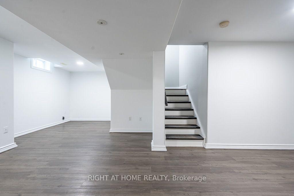 Photo 32 of 27 Panorama Way, Hamilton, Winona Park — HOMEH