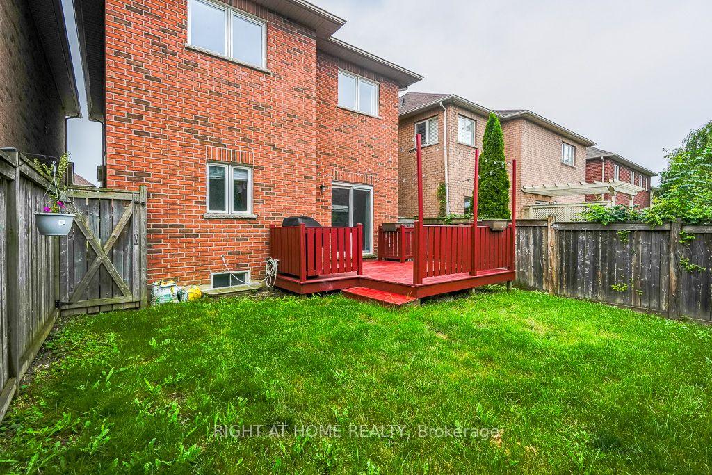Photo 38 of 27 Panorama Way, Hamilton, Winona Park — HOMEH